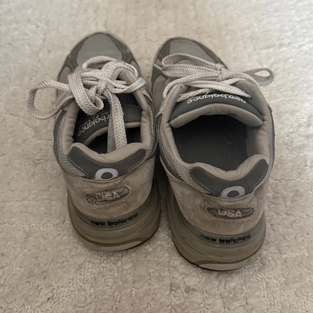 Women’s New Balance 991 size 9 - Picture 2 of 5